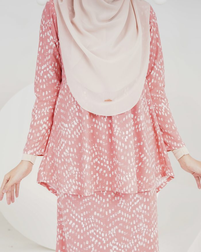 Baju Kurung Lola Printed 2.0 - Salmon Monet - Image 4