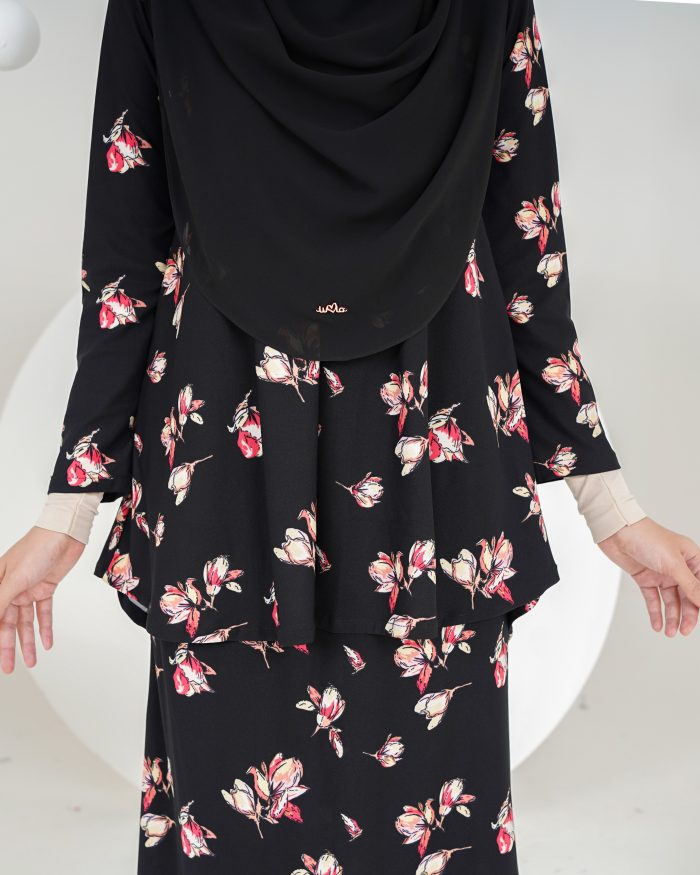 Baju Kurung Lola Printed 2.0 - Villea Black - Image 3