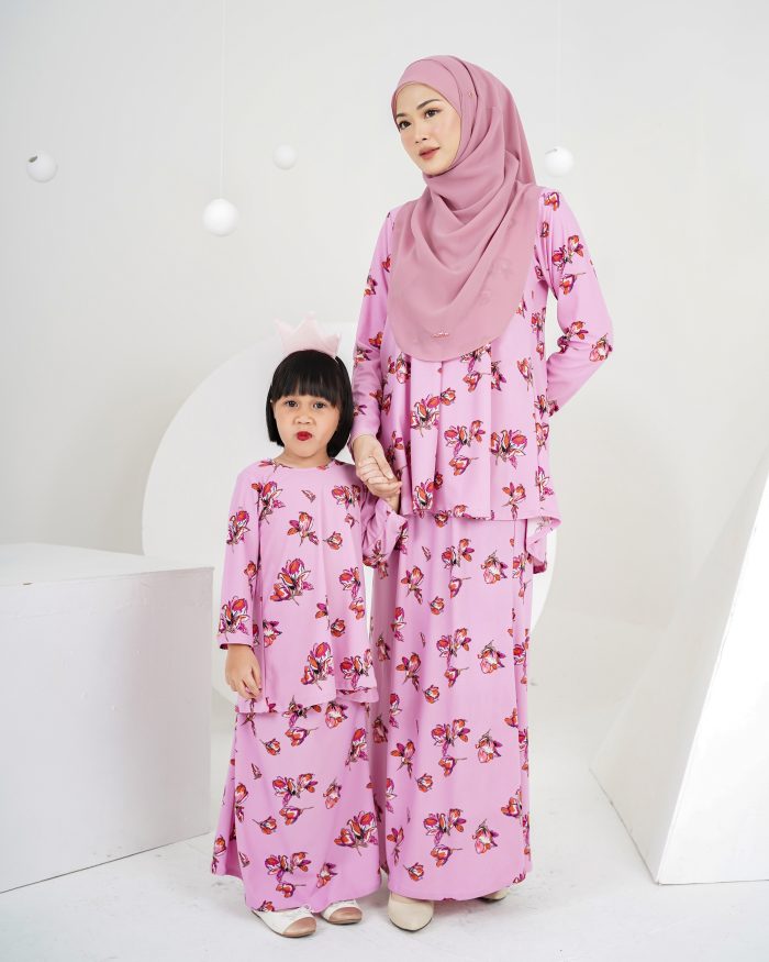 Baju Kurung Lola Printed Kids 2.0 - Villea Pink - Image 4