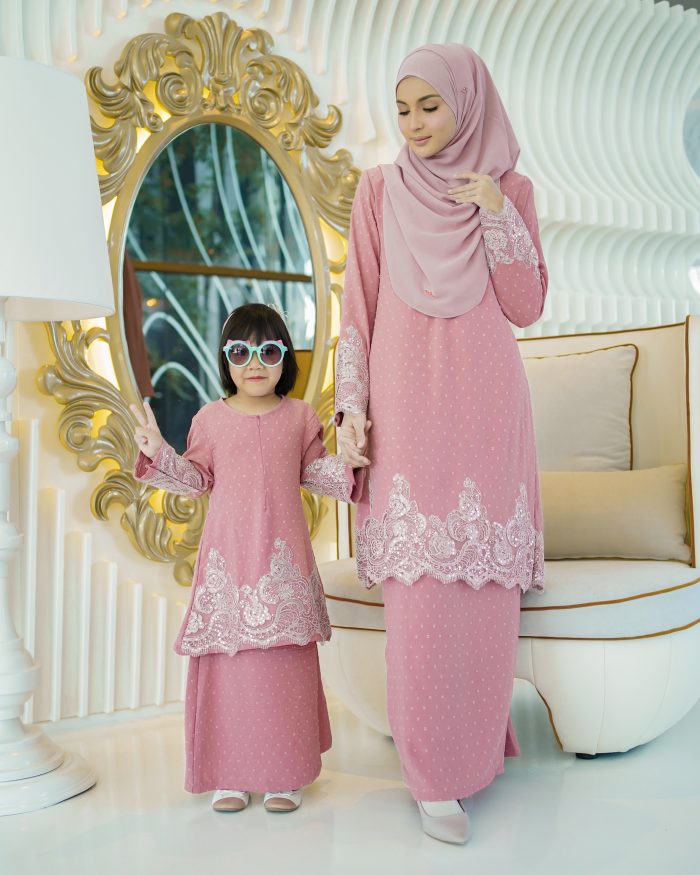 Baju Kurung Moden Lace Ratu Kids - Candy Pink - Image 4