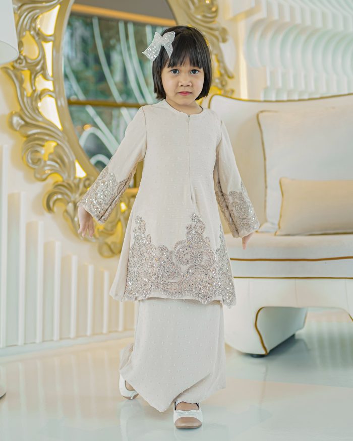 Baju Kurung Moden Lace Ratu Kids - Ivory Cream - Image 3