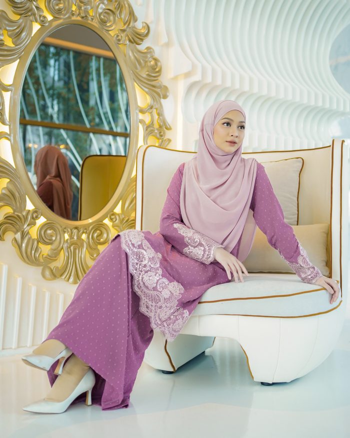 Baju Kurung Moden Lace Ratu - Orchid Purple - Image 4