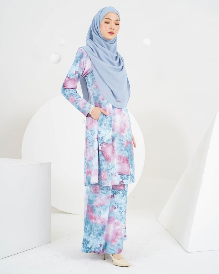 Baju Kurung Laura Printed 5.0 - Cyan Tie Dye - Image 2