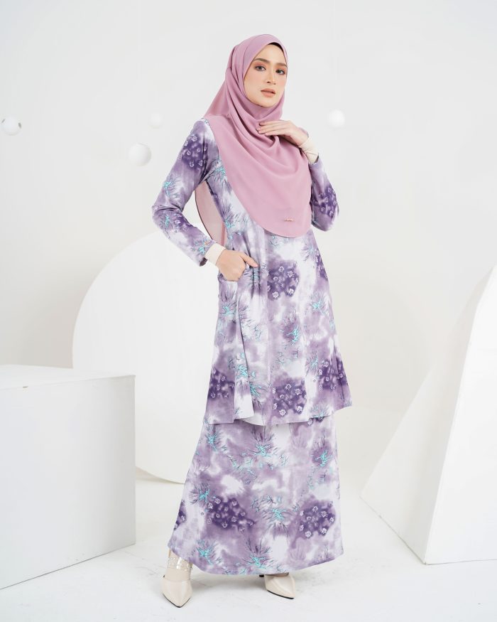 Baju Kurung Laura Printed 5.0 - Plum Ixora - Image 2