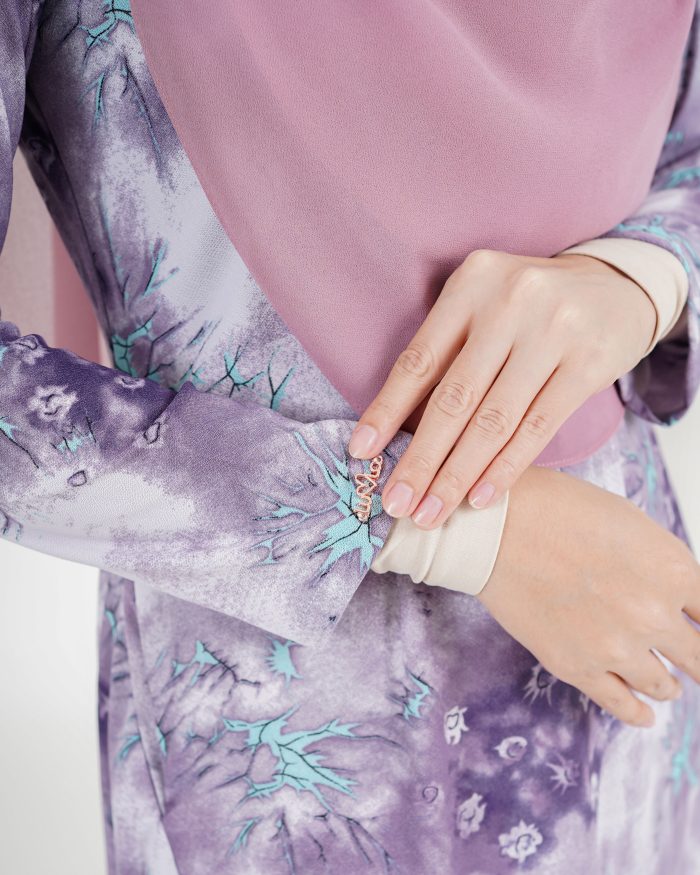 Baju Kurung Laura Printed 5.0 - Plum Ixora - Image 3