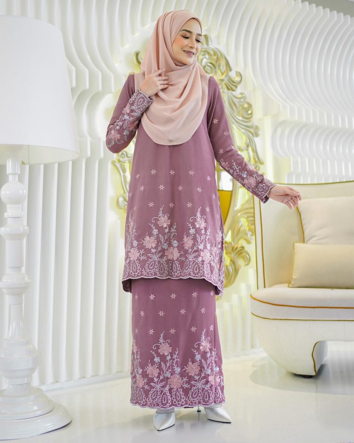 Baju Kurung Riau Sulam Raudah - Deep Mauve