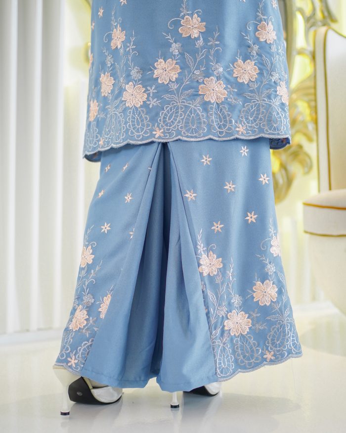 Baju Kurung Riau Sulam Raudah - Sky Blue - Image 4