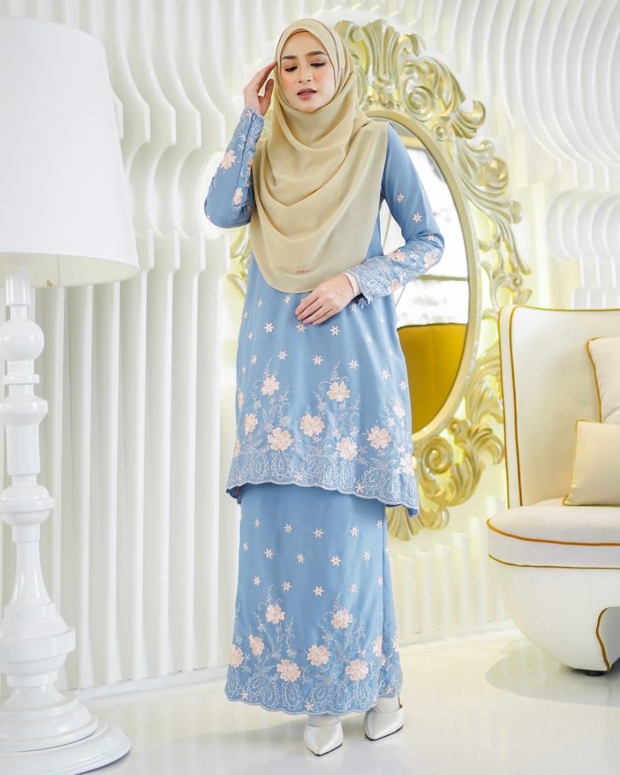 Baju Kurung Riau Sulam Raudah - Sky Blue - Image 2