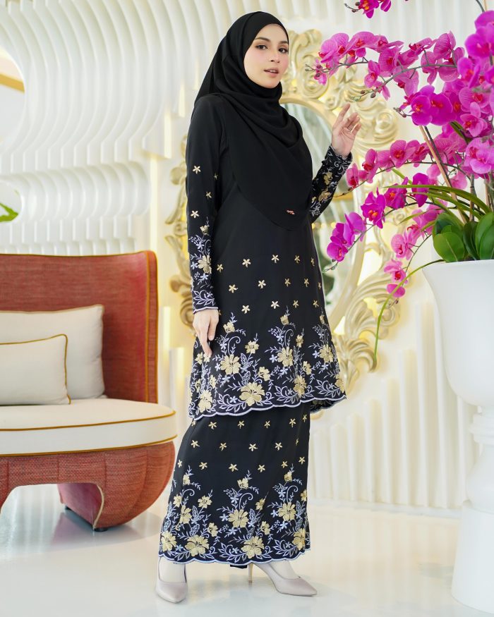 Baju Kurung Riau Sulam Rasheeda - Matte Black