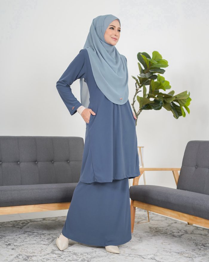 Baju Kurung Pahang Laura Plain 3.0 - Pebble Blue - Image 2