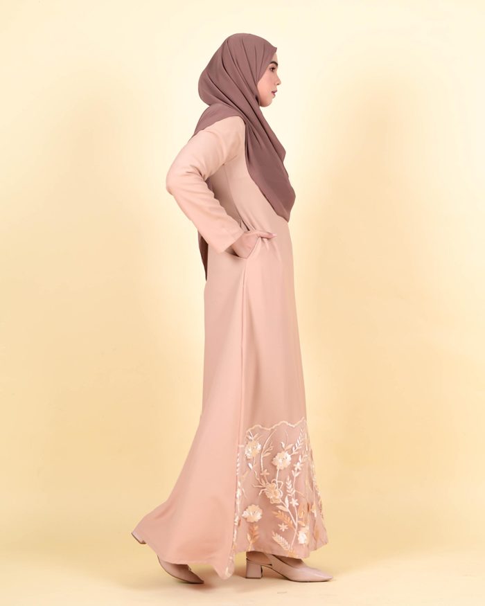 Abaya Lace Syarifah - Tan Nude - Image 4