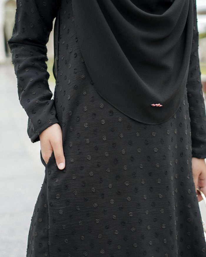 Baju Kurung Pahang Latisha - Matte Black - Image 4