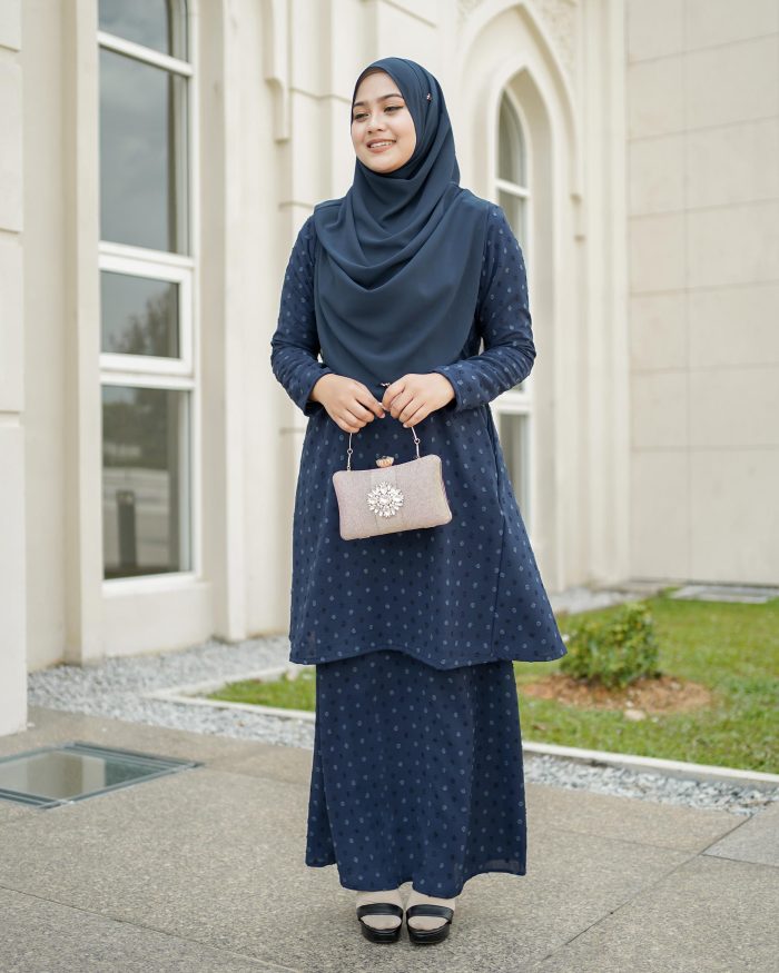 Baju Kurung Pahang Latisha - Navy Blue - Image 2