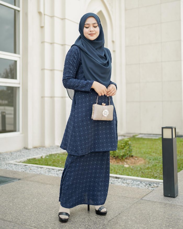 Baju Kurung Pahang Latisha - Navy Blue