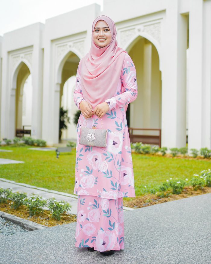 Baju Kurung Pahang Laura Printed - Bisque Pink