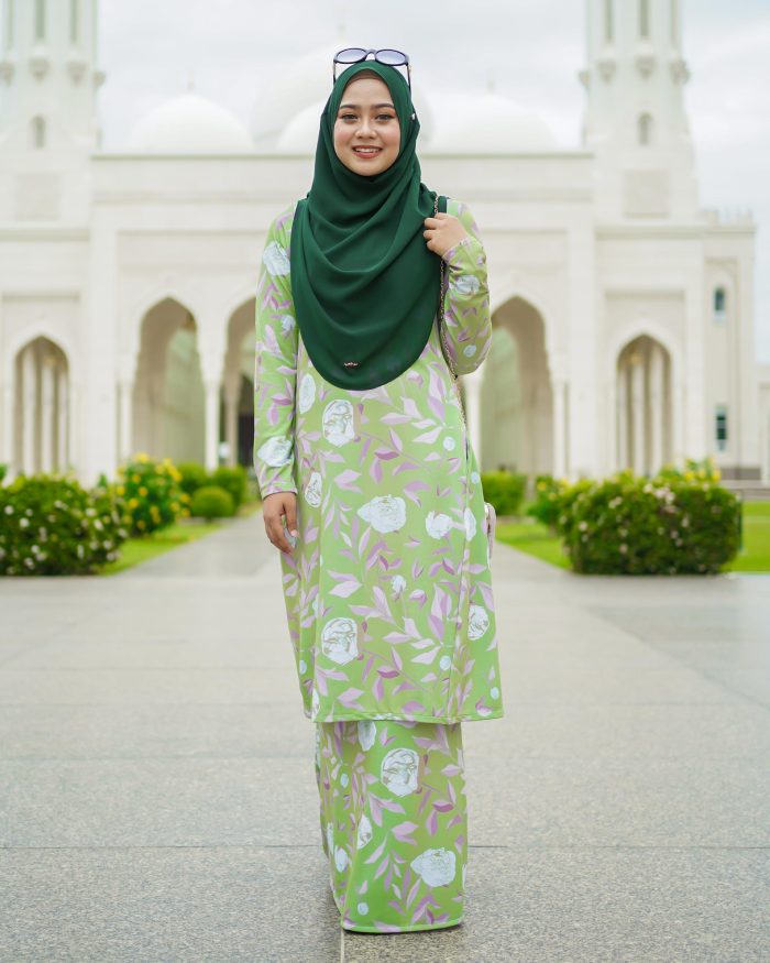 Baju Kurung Pahang Laura Printed - Tiliaceus Tea