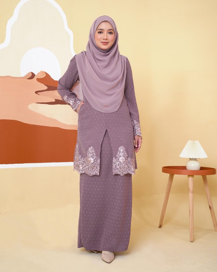 Baju Kebaya Lace Syawali - Lilac Purple - Image 3