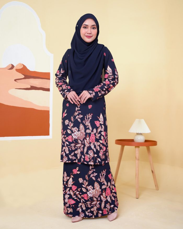 Baju Kurung Pahang Gold Line Radhiyah - Denim Blue