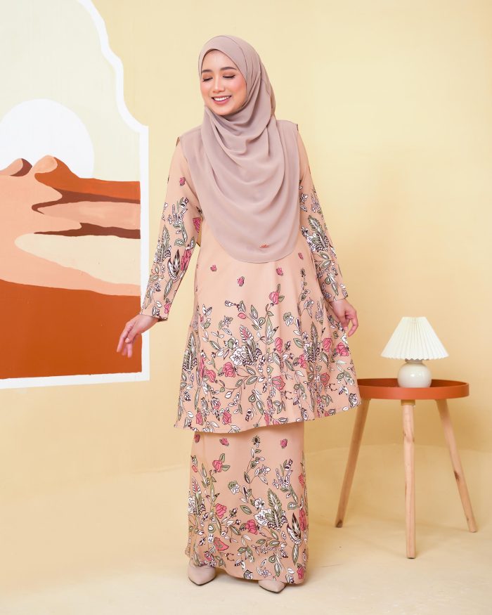 Baju Kurung Pahang Gold Line Radhiyah - Tohoe Stone