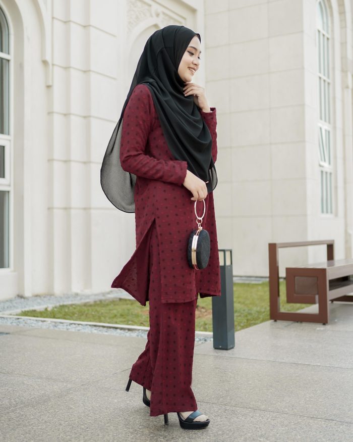 Suit Lelia - Maroon - Image 2