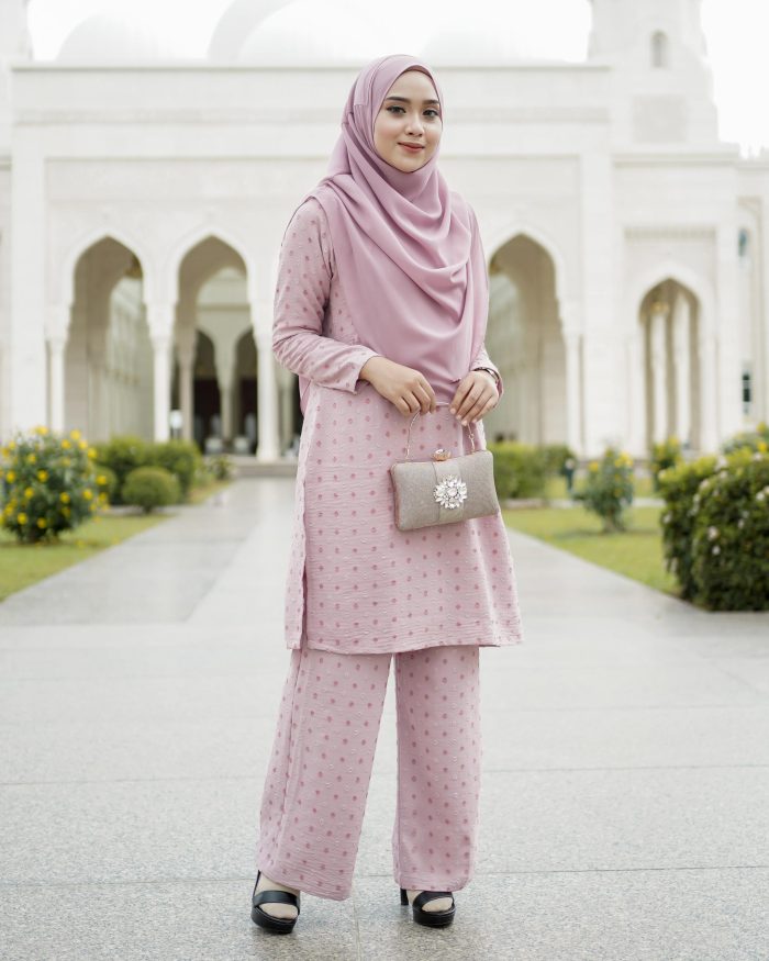 Suit Lelia - Snowy Pink - Image 2