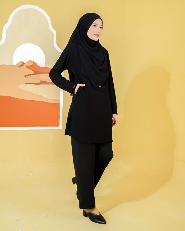 Blouse Laiqa 2.0 - Black - Image 2