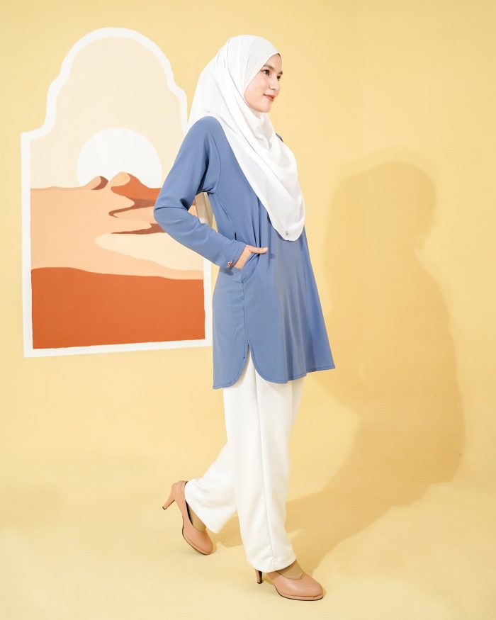 Blouse Laiqa 2.0 - Cornflower Blue - Image 2