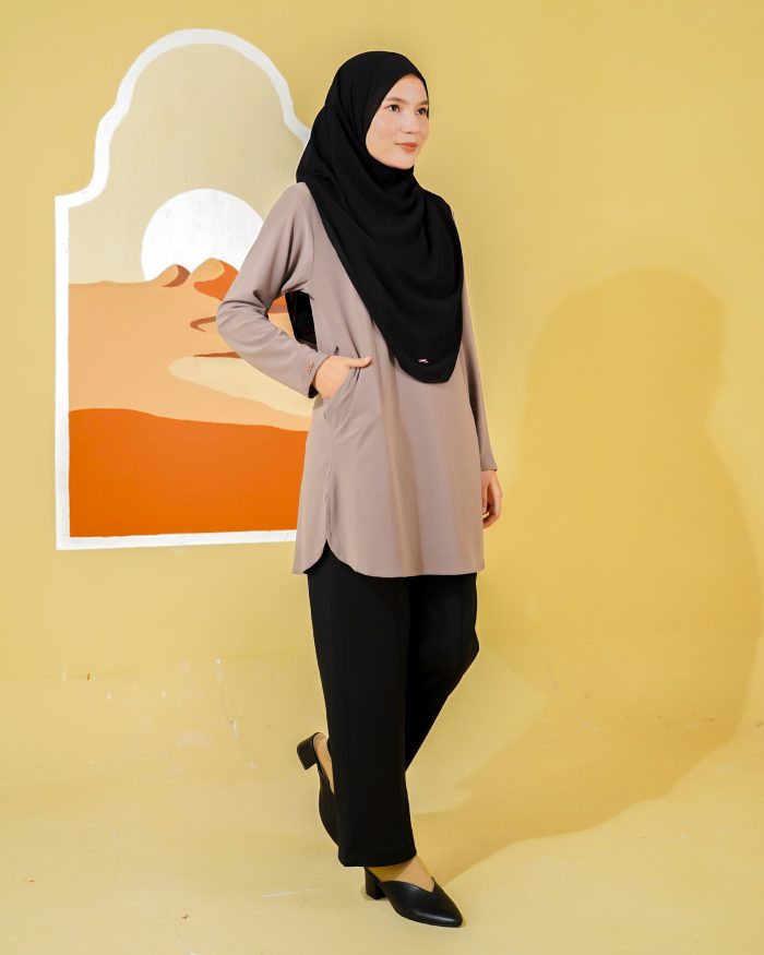 Blouse Laiqa 2.0 - Mocha - Image 2