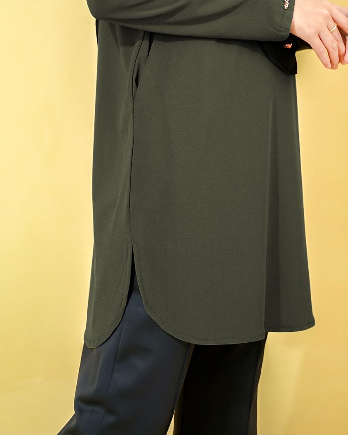 Blouse Laiqa 2.0 - Moss Green - Image 4