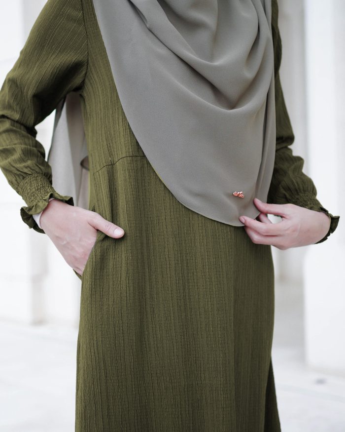 Dress Ruffle Rachel - Olive Green - Image 3