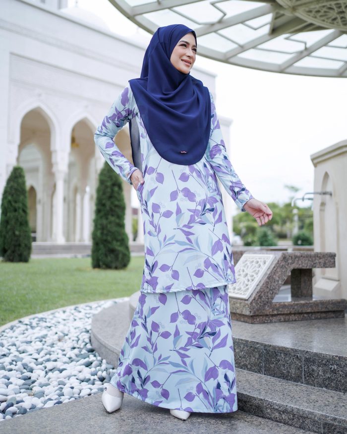 Baju Kurung Lara 2.0 - Glossy Grape - Image 2