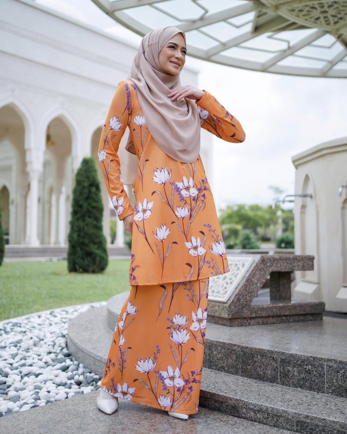 Baju Kurung Lara 2.0 - Lily Mustard - Image 2