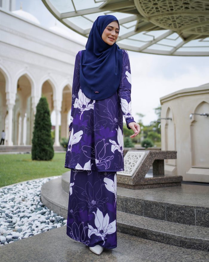 Baju Kurung Lara 2.0 - Midnight Blue - Image 3