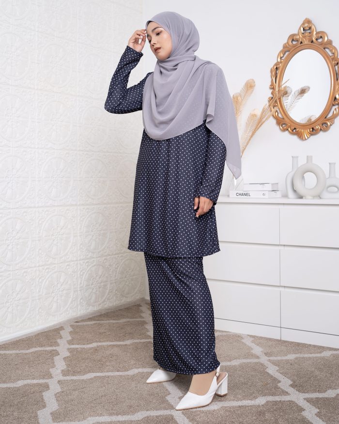 Baju Kurung Lara 2.0 - Polka Black - Image 3