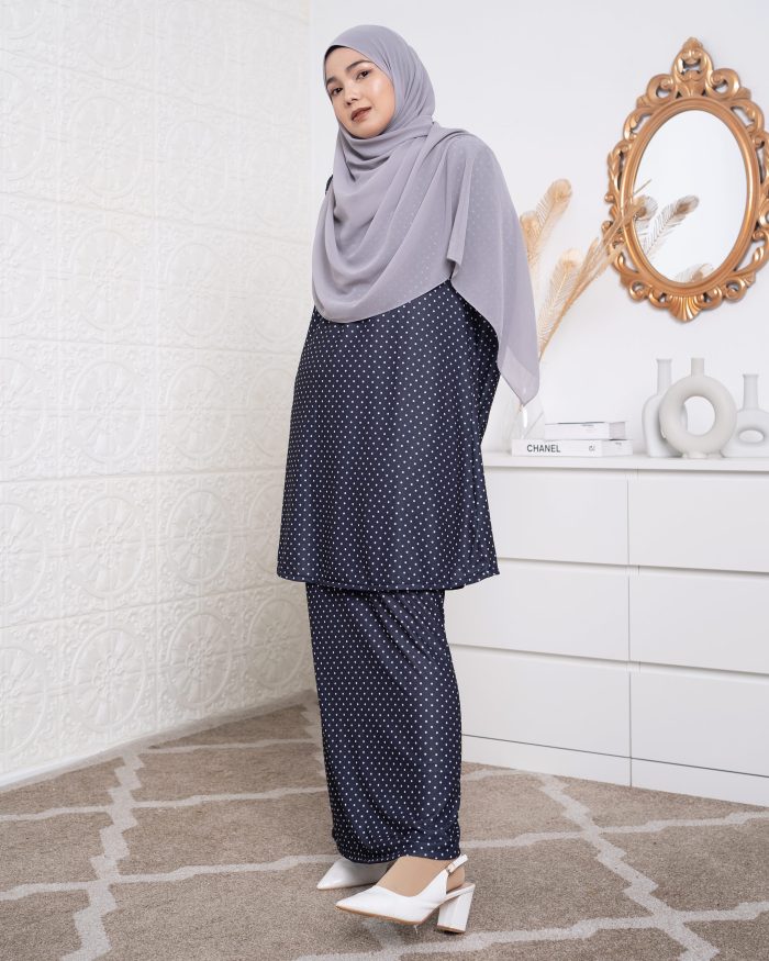 Baju Kurung Lara 2.0 - Polka Black - Image 2