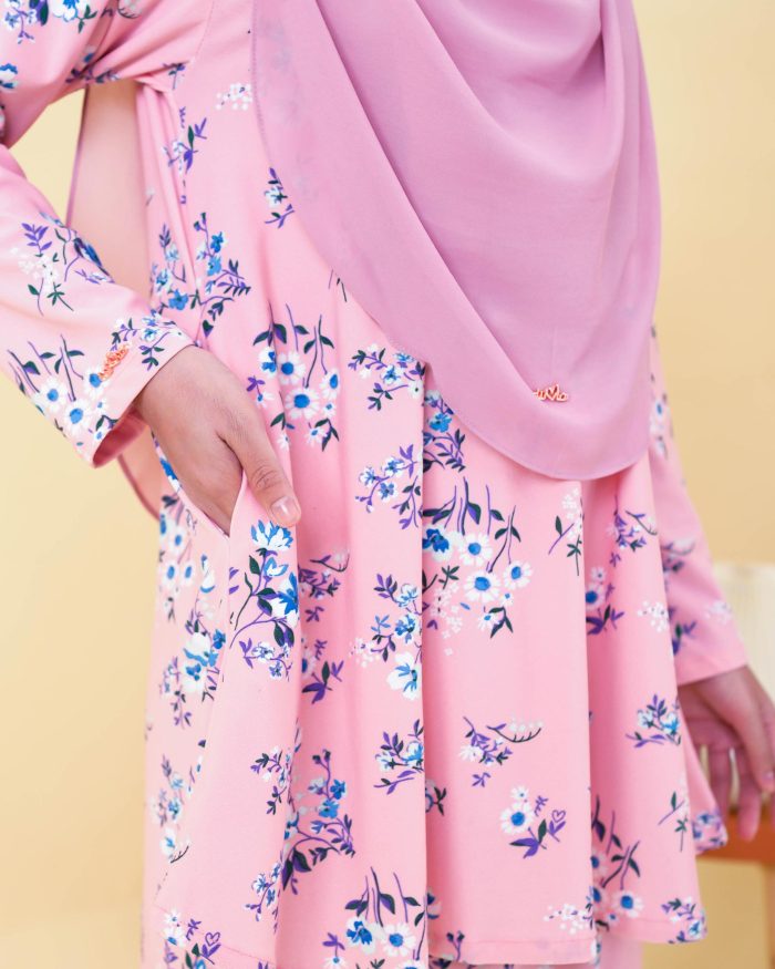 Baju Kurung Lola Printed 2.0 - Dianthus Pink - Image 4