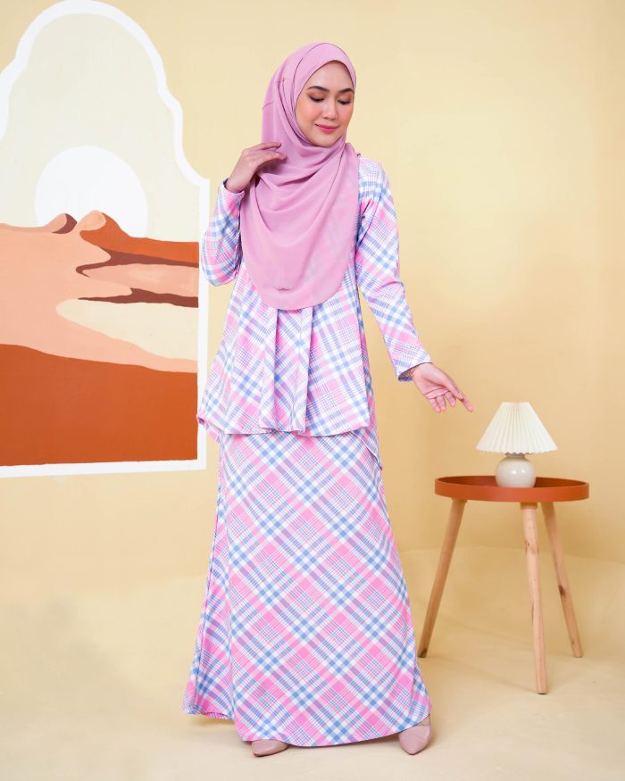 Baju Kurung Lola Printed 2.0 - Gingham Love - Image 2