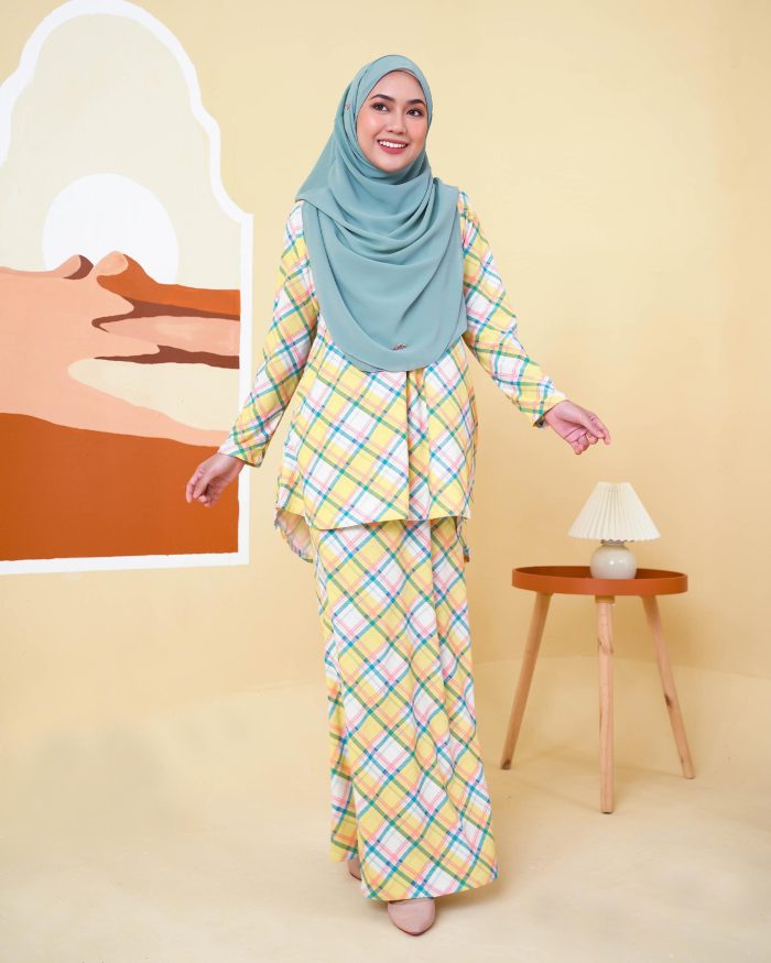 Baju Kurung Lola Printed 2.0 - Gingham Sun - Image 3