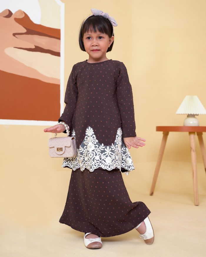 Baju Kurung Pahang Lace Ramadhani Kids 3.0 - Dark Chocolate