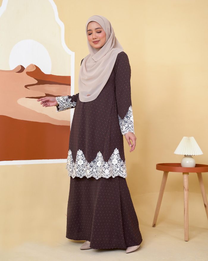 Baju Kurung Pahang Lace Ramadhani 3.0 - Dark Chocolate - Image 2