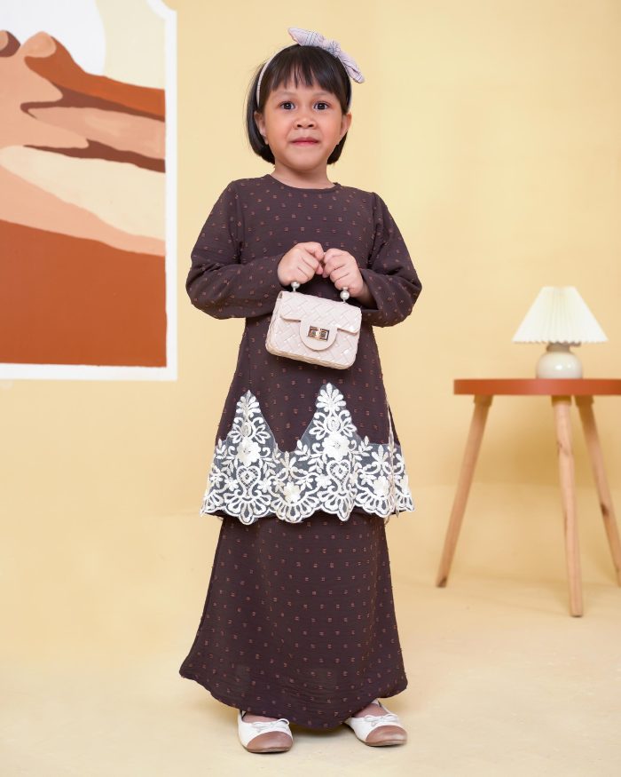 Baju Kurung Pahang Lace Ramadhani Kids 3.0 - Dark Chocolate - Image 2