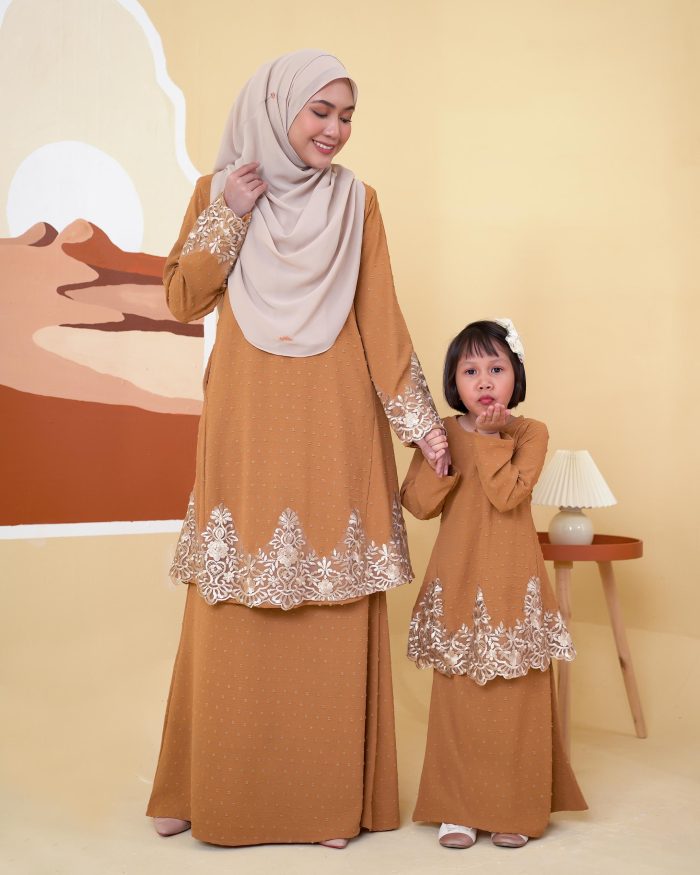 Baju Kurung Pahang Lace Ramadhani 3.0 - Gold Mustard - Image 6