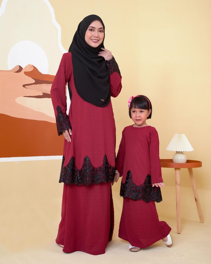 Baju Kurung Pahang Lace Ramadhani 3.0 - Maroon - Image 6