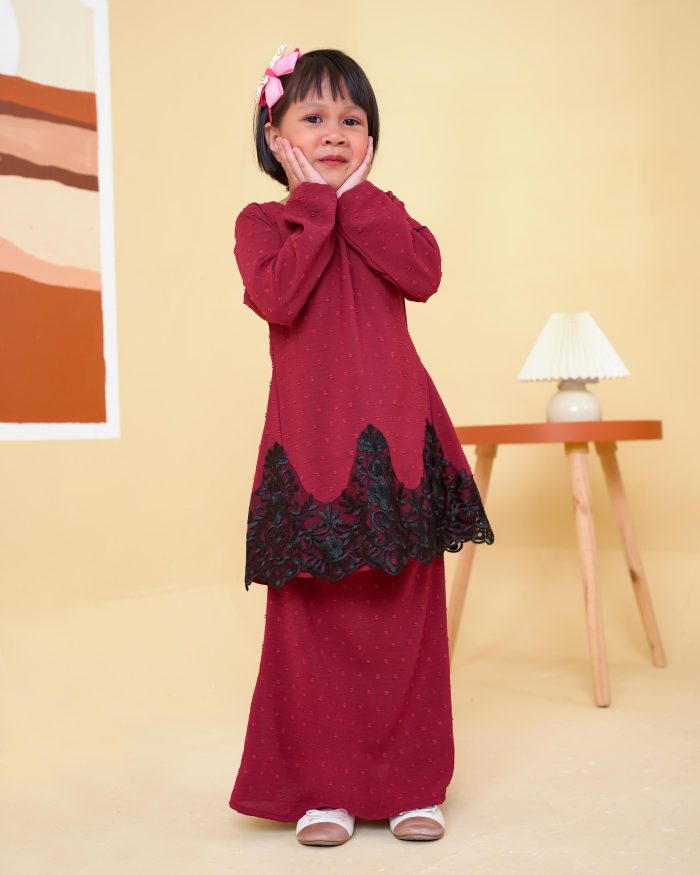 Baju Kurung Pahang Lace Ramadhani Kids 3.0 - Maroon - Image 3