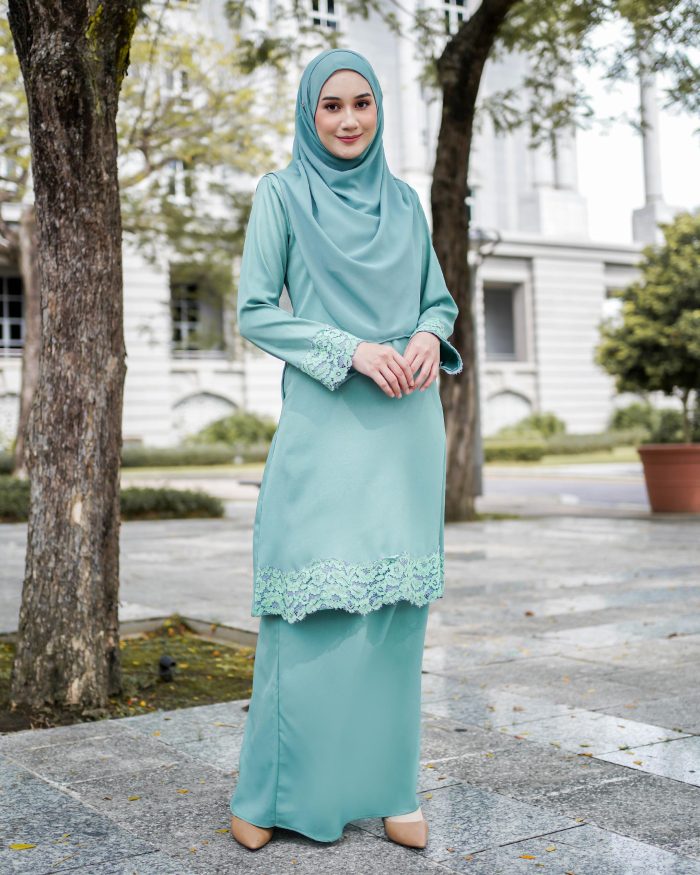 Baju Kurung Riau Lace Saloma 2.0 - Aqua Sky - Image 3