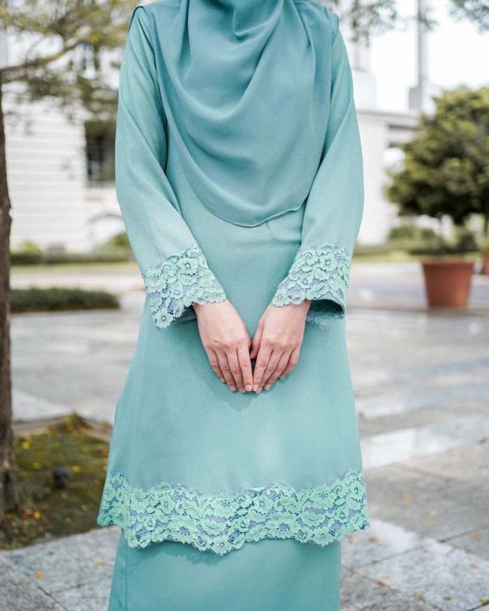 Baju Kurung Riau Lace Saloma 2.0 - Aqua Sky - Image 5