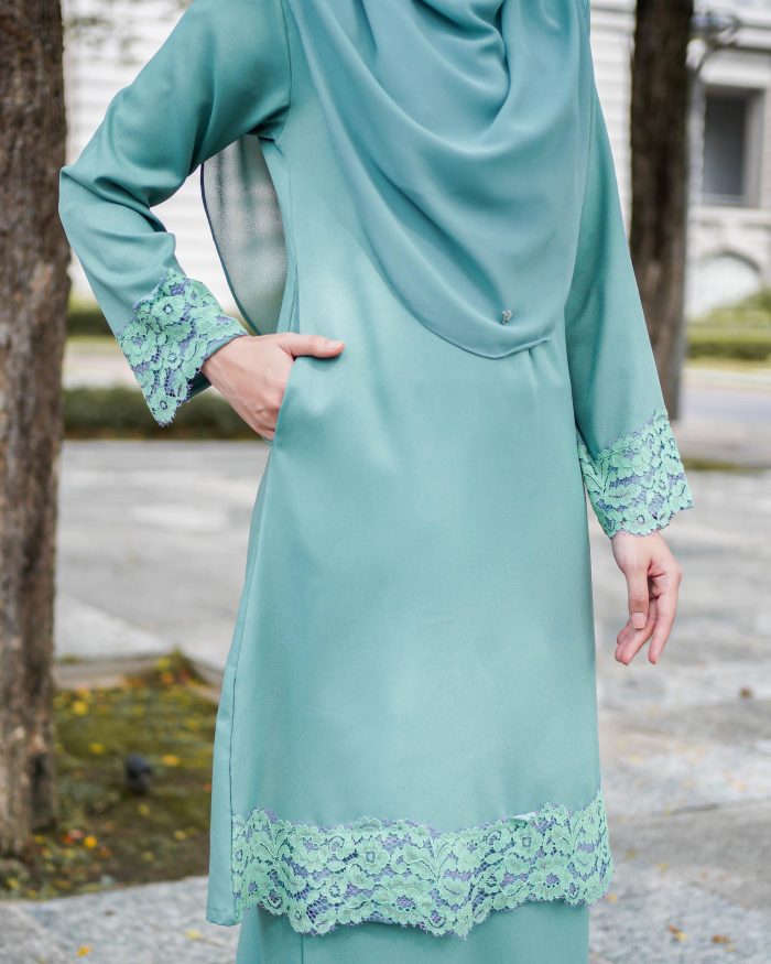 Baju Kurung Riau Lace Saloma 2.0 - Aqua Sky - Image 4