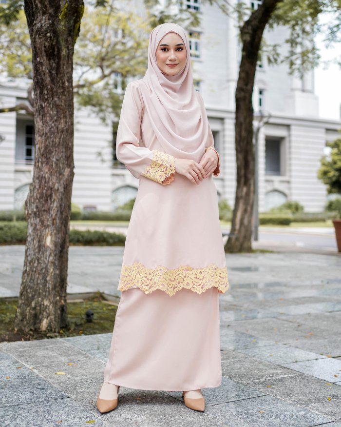 Baju Kurung Riau Lace Saloma 2.0 - Pale Gold - Image 3