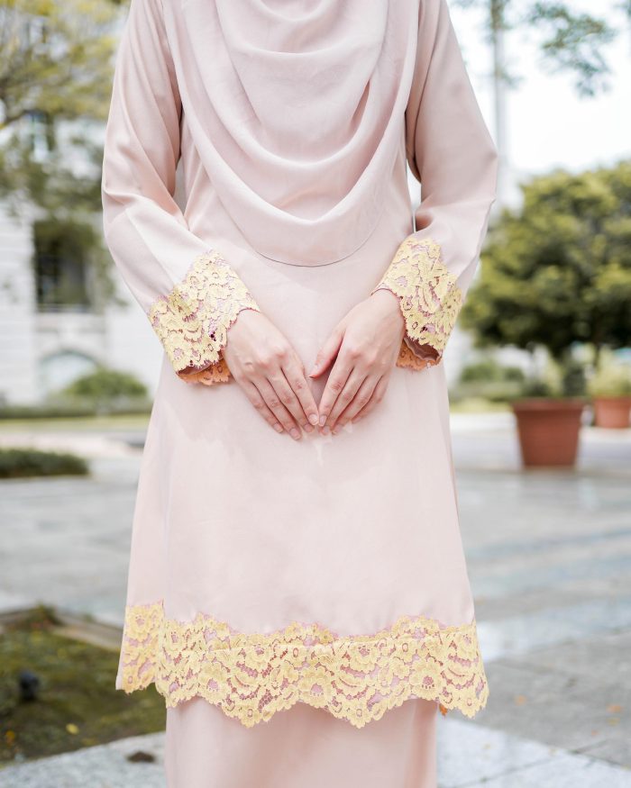 Baju Kurung Riau Lace Saloma 2.0 - Pale Gold - Image 5