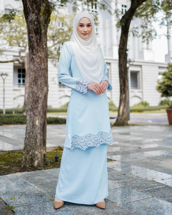 Baju Kurung Riau Lace Saloma 2.0 - Pastel Blue